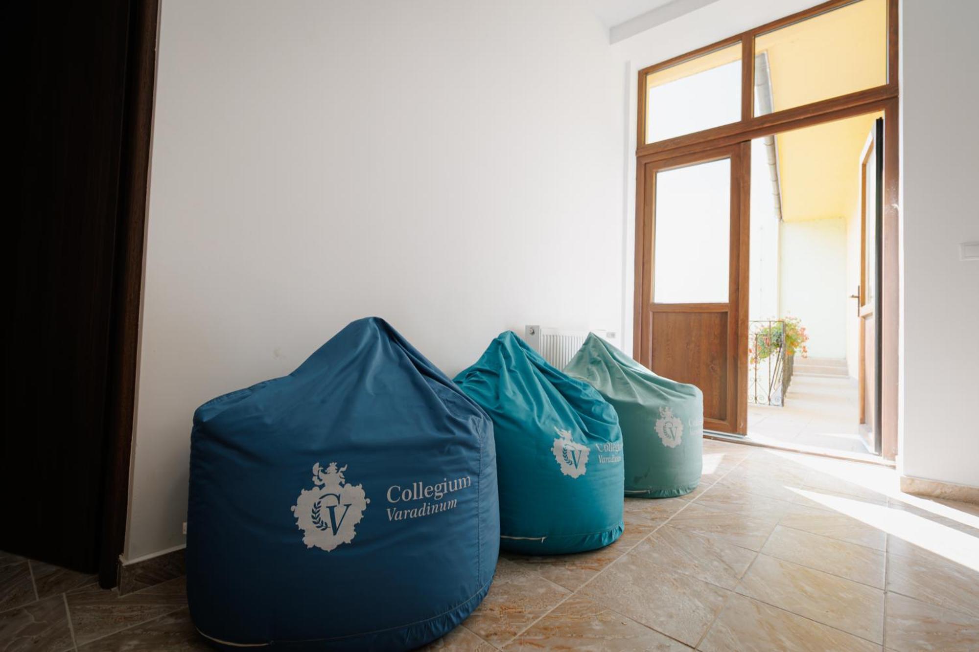 Collegium Varadinum Nagyvárad Kültér fotó